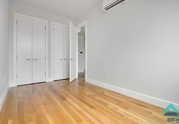 5th image of 418 Lexington Ave #4E