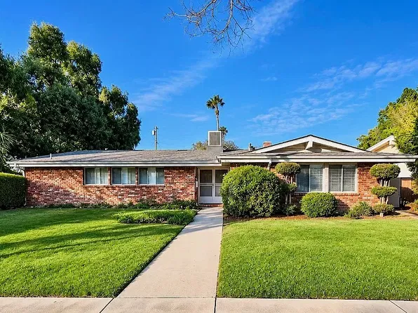 20553 Oxnard St, Woodland Hills, CA 91367