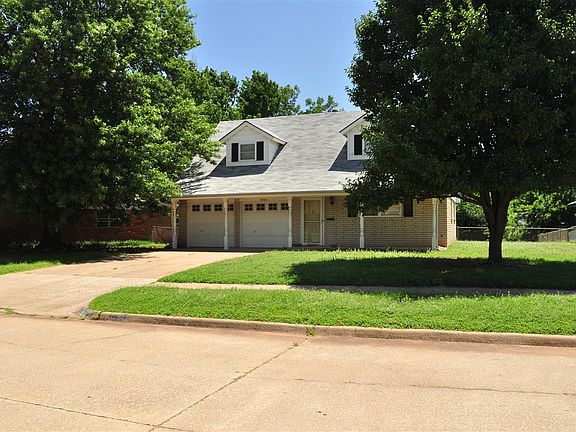 2nd image of 3804 Vick Cir