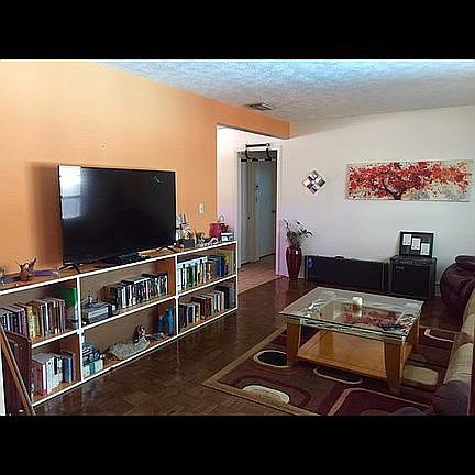 3rd image of 8005 Pine Hill Dr