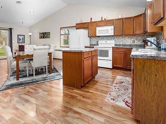 3rd image of 500 5th St NW