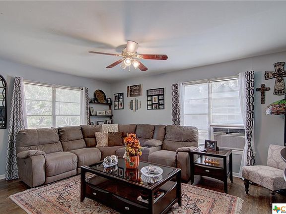 5th image of 715 Jefferson Ave
