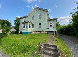 6 White St, Enfield, CT 06082