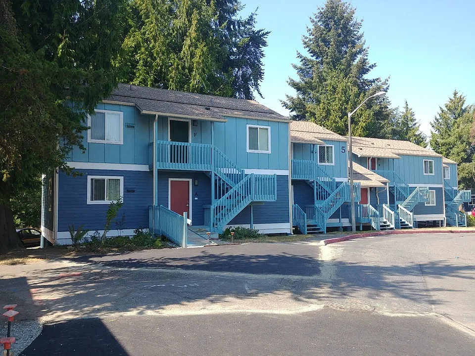 Royal Hills Apartments