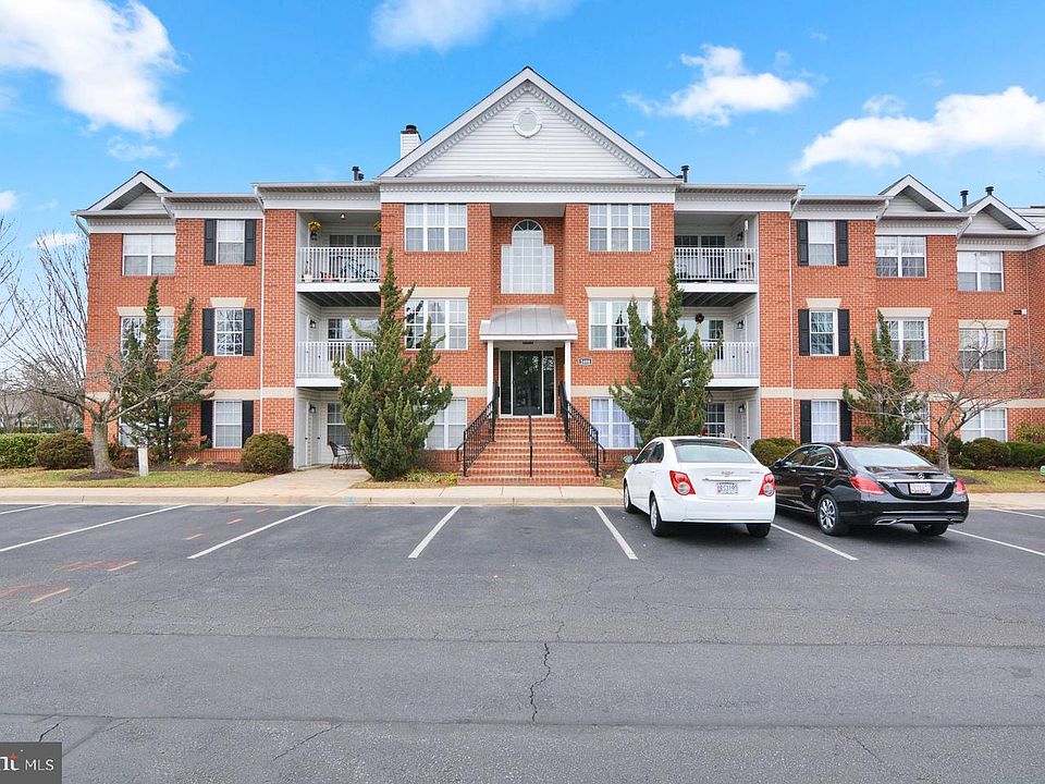 1st image of 2408 Forest Edge Ct Unit 201