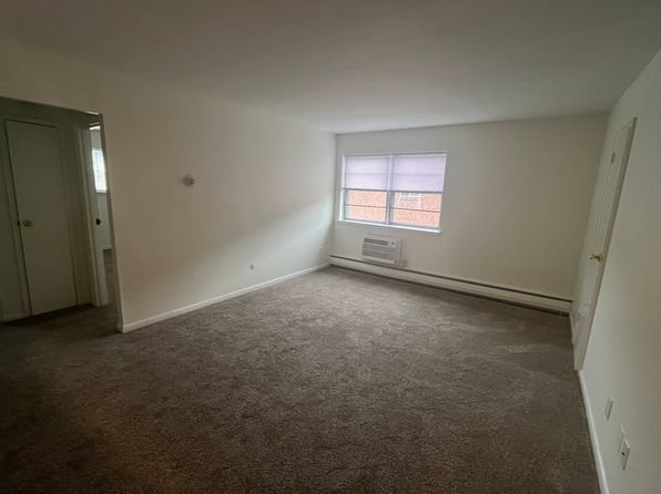 330 William St APT D