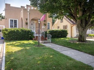 3289 4th St, Oceanside, NY 11572