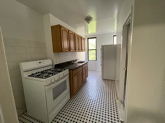 Rented by Building Equity Real Estate LLC | media 6