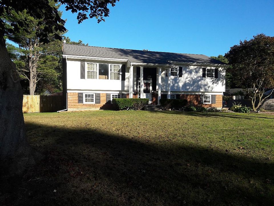 1st image of 12 Northcrest Dr