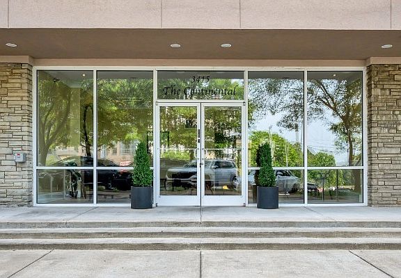 2nd image of 3415 W End Cir