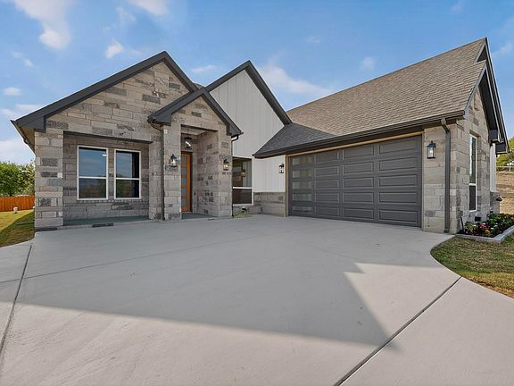 3rd image of 1501 Rider Rd