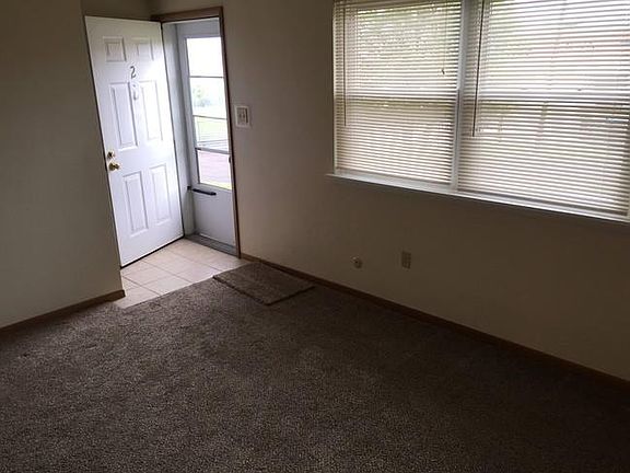 Living Room/Front Entrance