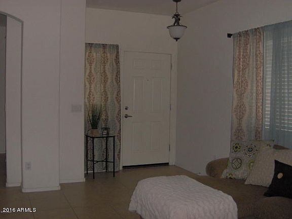 RIO - INTERIOR ENTRY