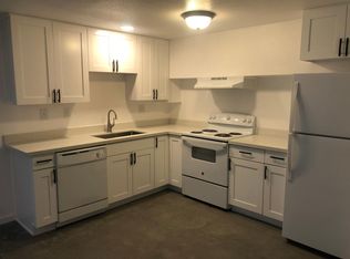 1 Dravus St #4, Seattle, WA 98109