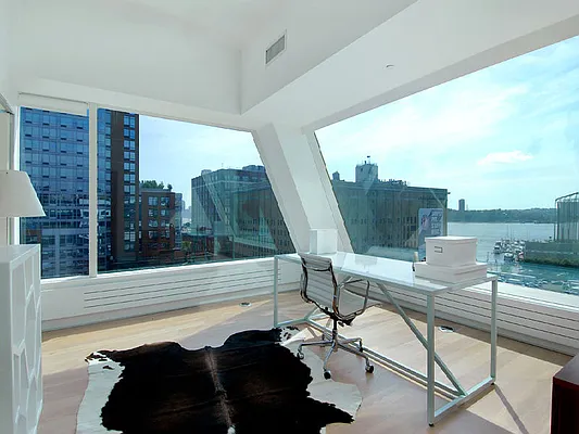 Sold by Sotheby's International Realty | media 30