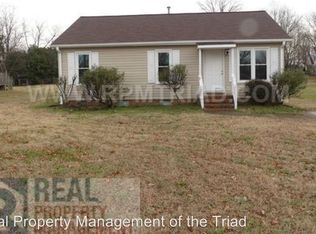 1104 Easton Rd, Greensboro, NC 27405