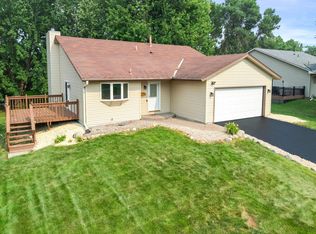 5700 Deer Trl E, Shoreview, MN 55126