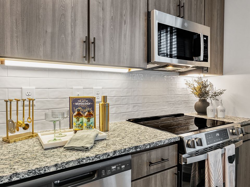 1st image of 4810 Bradford Dr NW #3049