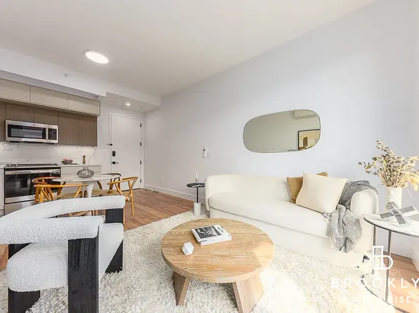 2715 Fulton Street image 1 of 21