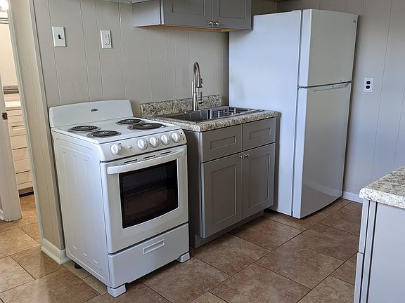 2nd image of 200 E Watauga Ave #17289933