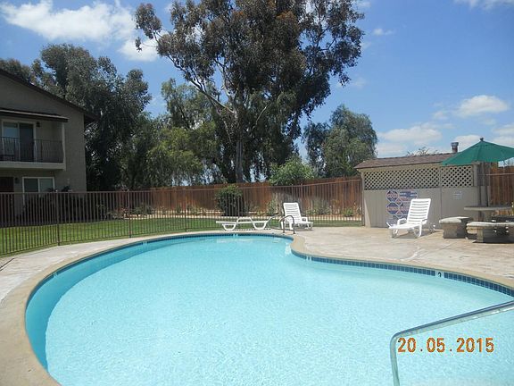 3rd image of 1475 Oakdale Ave APT 5