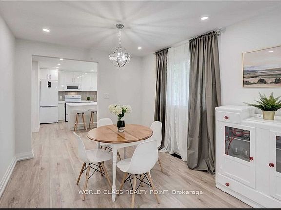 3rd image of 31 Grove Park Cres