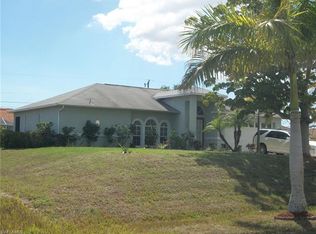 2110 NE 20th Ln, Cape Coral, FL 33909