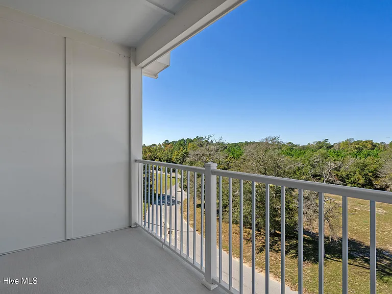 2272 Dolphin Shores Dr SW #402 — Photo 24