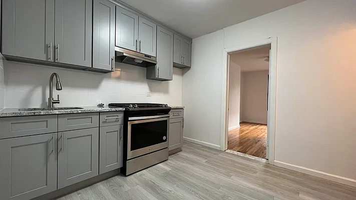 Rented by The Agency | media 2