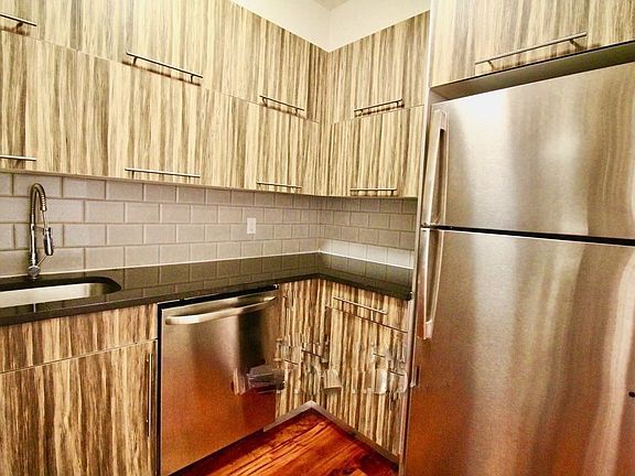 4th image of 327 Herkimer St APT 2
