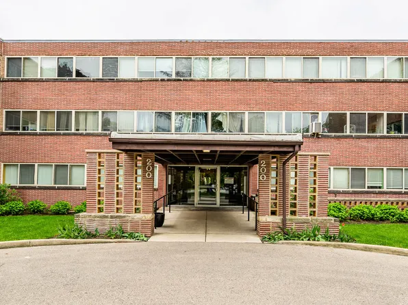 200 Ridge Ave APT 1F, Evanston, IL 60202