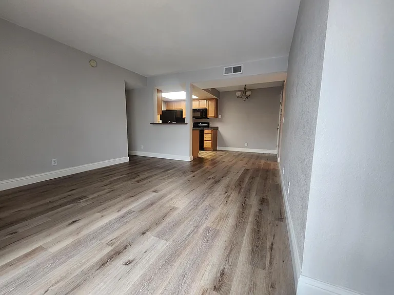 555 Patriot Blvd #217 — Photo 3