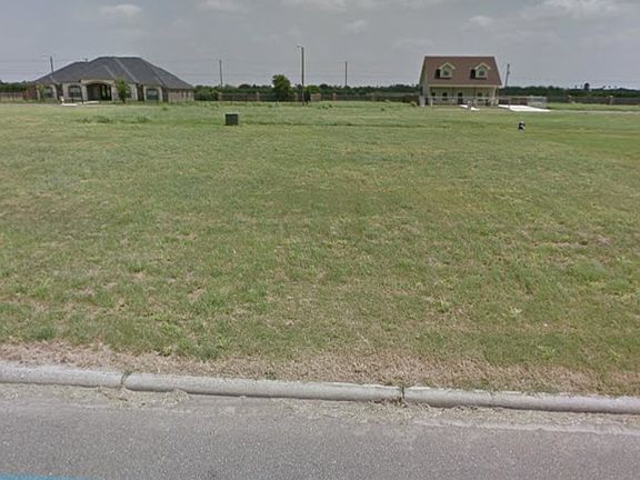 5th image of Caledonia St #85