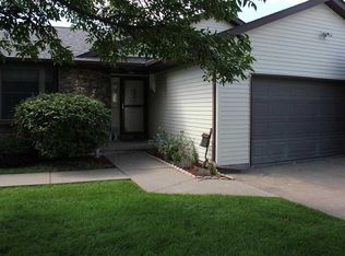 126 E Park View Dr #14, Walcott, IA 52773