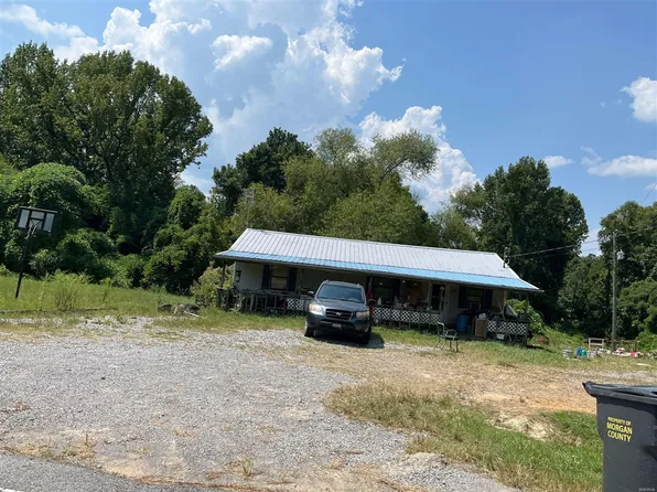 1055 Wilhite Rd, Falkville, AL 35622