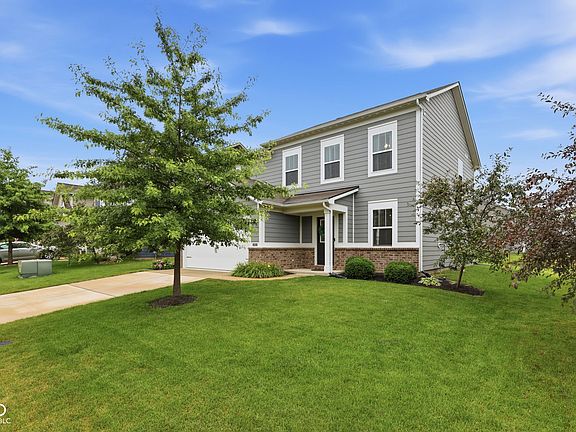 3rd image of 2831 Bannerbrook Dr