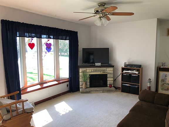 3rd image of 1224 Comanche Dr