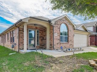8199 La Frontera Trl, Arlington, TX 76002