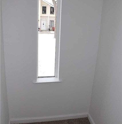3rd image of 10 Laramie Ct