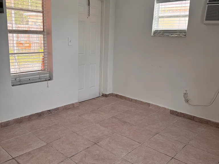 1359 NE 110th Ter #2 — Photo 5