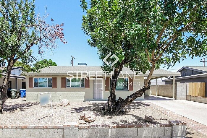 1st image of 12639 N 30th Dr
