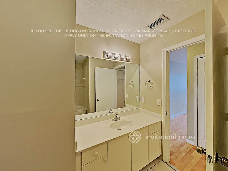 5886 SW 162nd Path — Photo 18