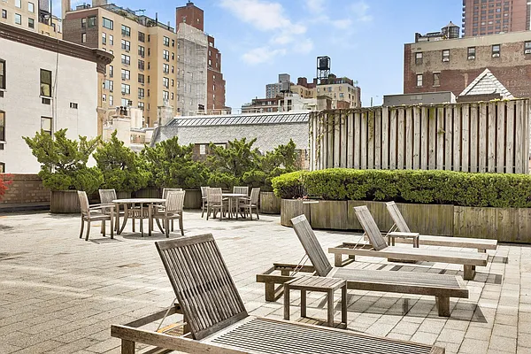 Rented by Sotheby's International Realty | media 9