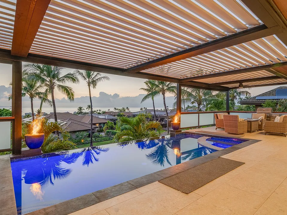 604 Anapuni Loop