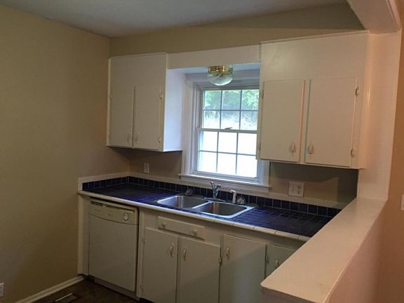 4th image of 431 French St