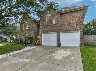 16230 Ruffian Dr, Friendswood, TX 77546