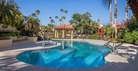 3rd image of 10441 E CINNABAR Avenue
