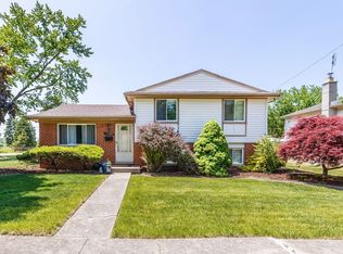 11796 Dudley St, Taylor, MI 48180