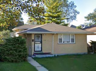828 S 15th Ave, Maywood, IL
