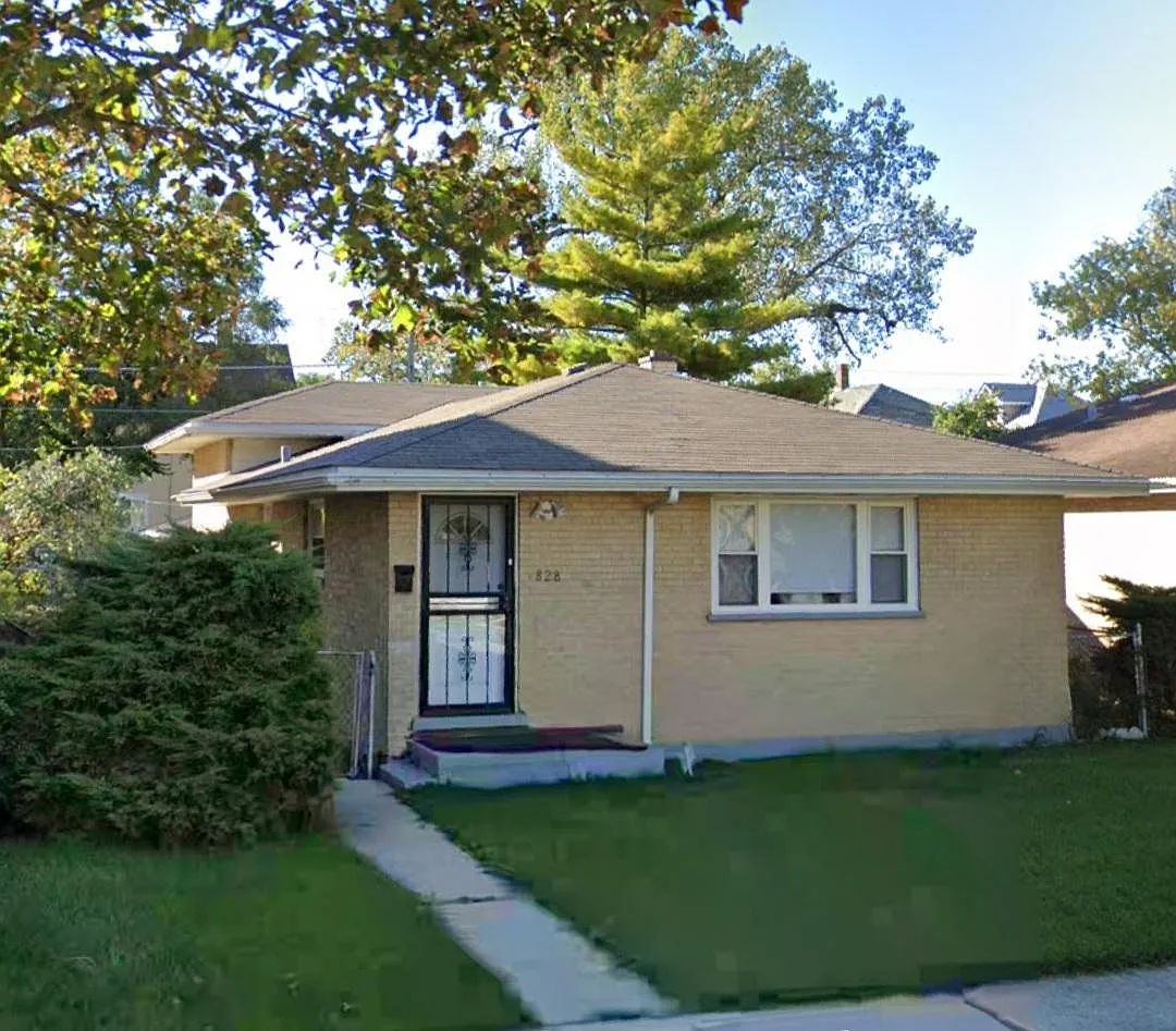 828 S 15th Ave photo 1